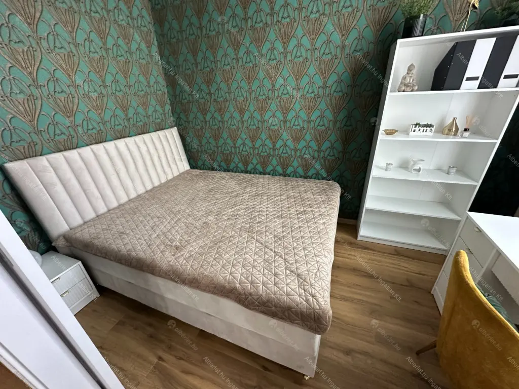 Kiadó albérlet 450000 Ft/hó áron: Budapest, VIII. kerület  Gutenberg tér. Mérete: 107 nm, 3 szobás | Alberlet.hu - 6702195