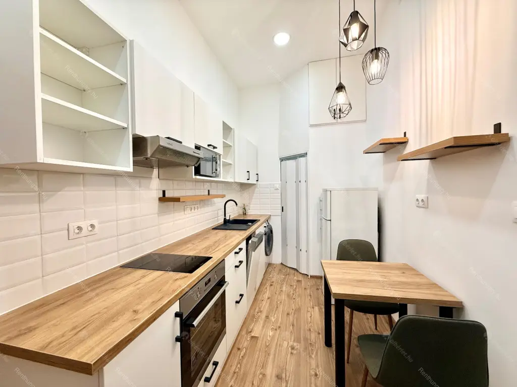 Kiadó albérlet 200000 Ft/hó áron: Budapest, VIII. kerület  Gyulai Pál utca. Mérete: 31 nm, 1 szobás | Alberlet.hu - 6650548