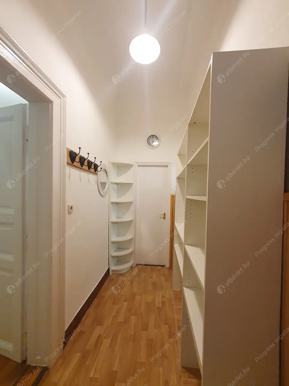 Kiadó albérlet 180000 Ft/hó áron: Budapest, VIII. kerület  Gyulai Pál utca. Mérete: 41 nm, 1 szobás | Alberlet.hu - 6639531