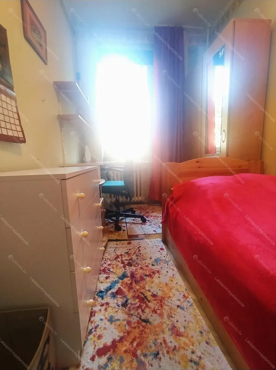 Kiadó albérlet 220000 Ft/hó áron: Budapest, VIII. kerület  Harminckettesek tere. Mérete: 50 nm, 2 szobás | Alberlet.hu - 6674837