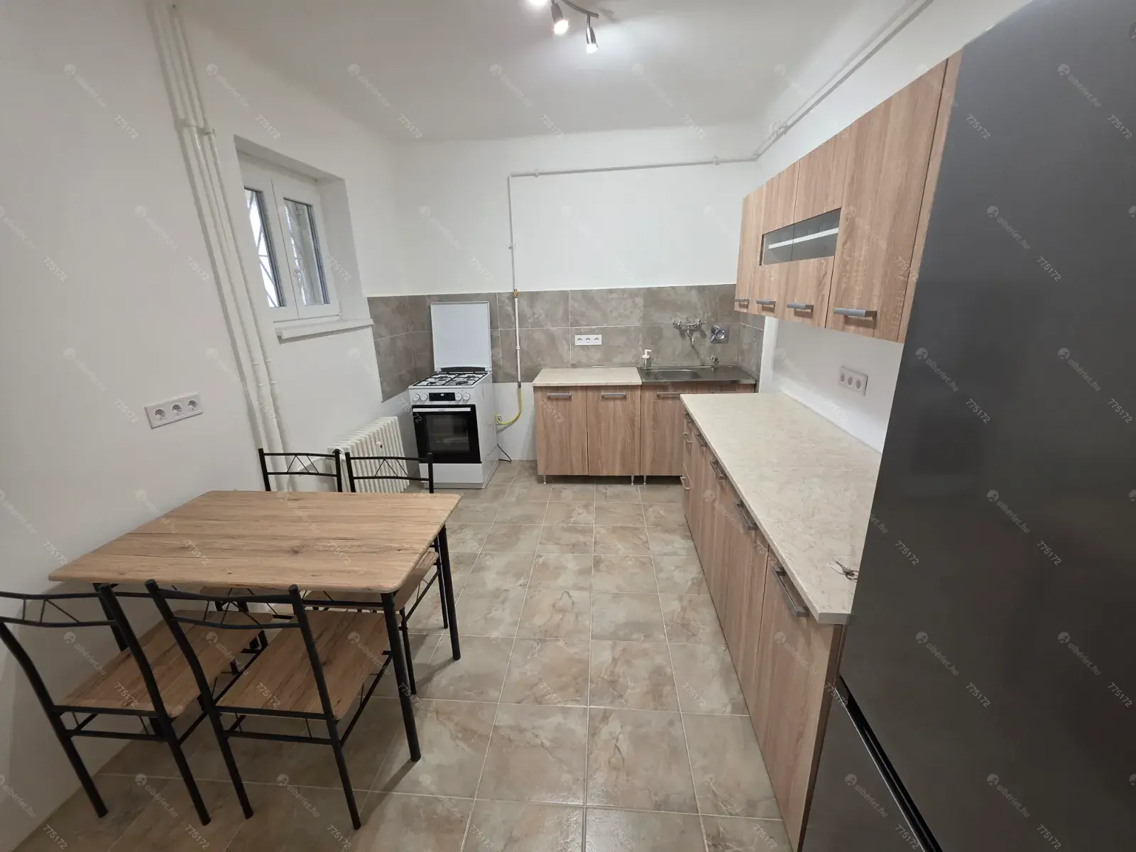 Kiadó albérlet 280000 Ft/hó áron: Budapest, VIII. kerület  Harminckettesek tere. Mérete: 64 nm, 2 szobás | Alberlet.hu - 6662583