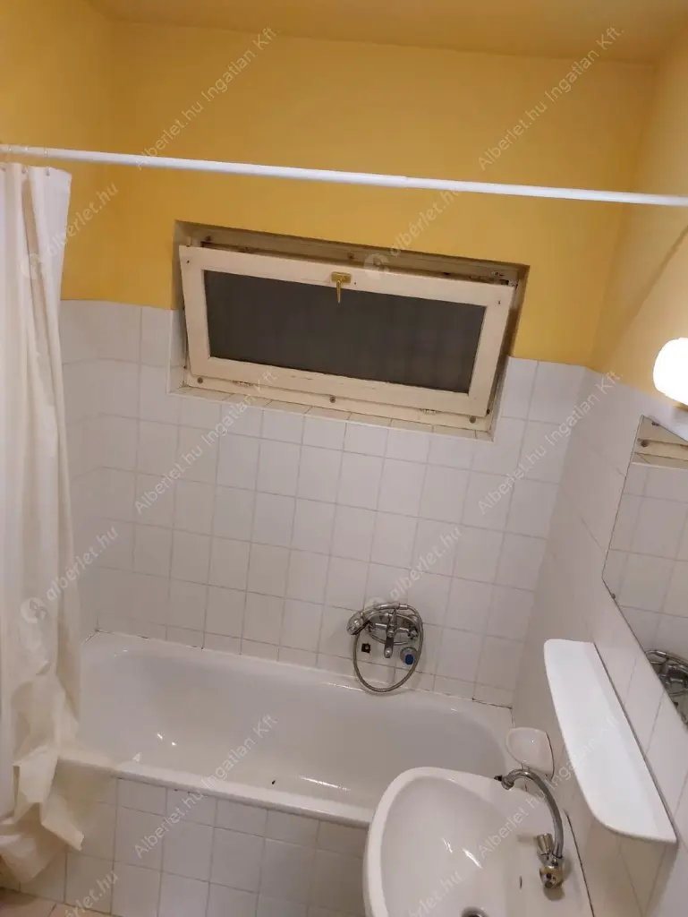 Kiadó albérlet 200000 Ft/hó áron: Budapest, VIII. kerület  Hock János utca. Mérete: 39 nm, 1 szobás | Alberlet.hu - 6619357
