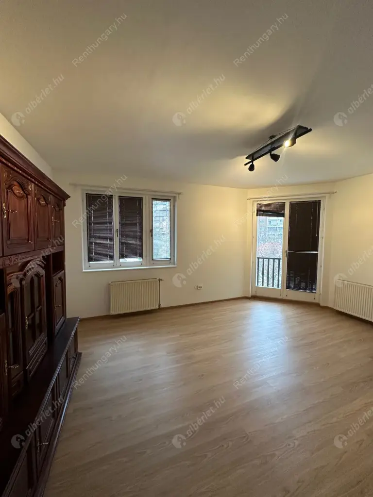 Kiadó albérlet 200000 Ft/hó áron: Budapest, VIII. kerület  Hock János utca. Mérete: 39 nm, 1 szobás | Alberlet.hu - 6632105
