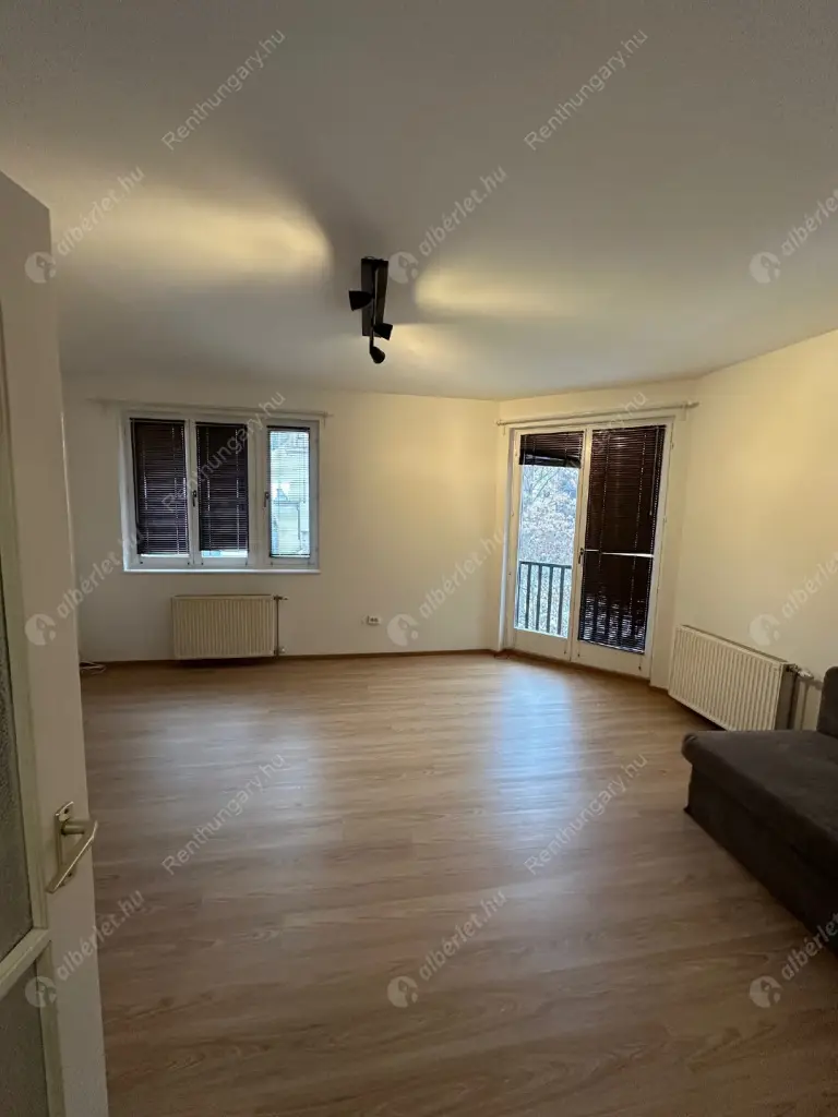 Kiadó albérlet 200000 Ft/hó áron: Budapest, VIII. kerület  Hock János utca. Mérete: 39 nm, 1 szobás | Alberlet.hu - 6632116