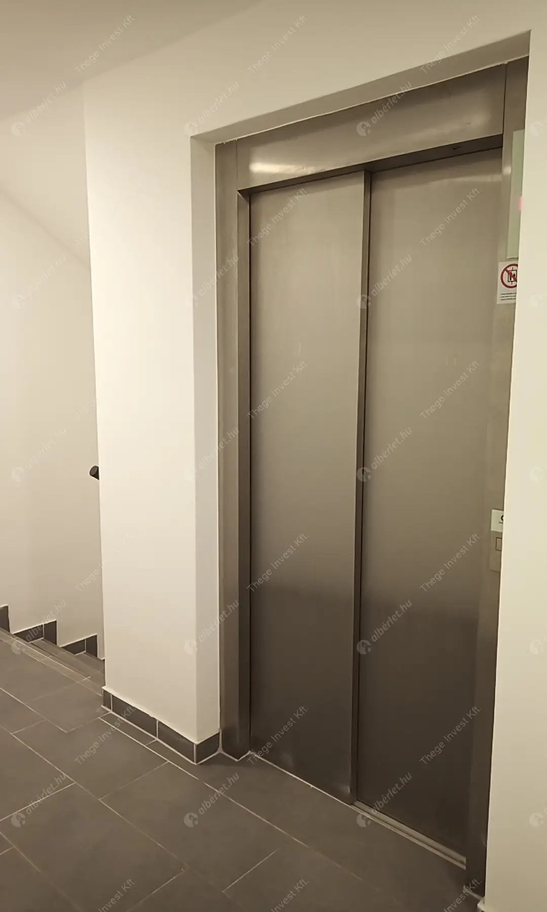 Kiadó albérlet 195000 Ft/hó áron: Budapest, VIII. kerület  Homok utca. Mérete: 29 nm, 1 szobás | Alberlet.hu - 6596083