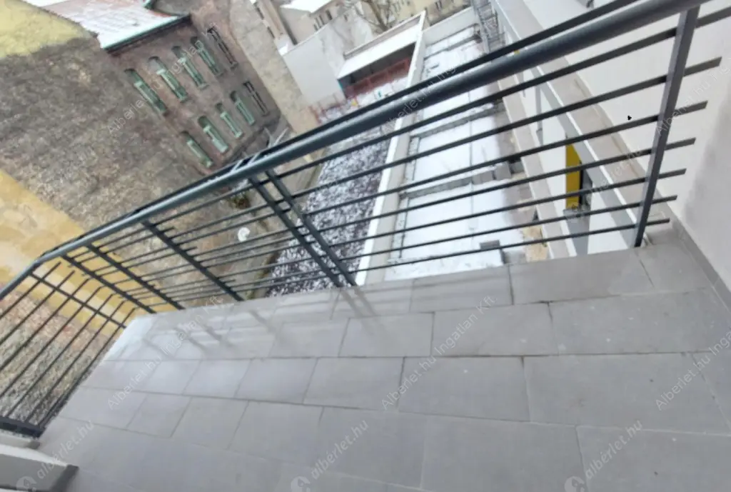 Kiadó albérlet 300000 Ft/hó áron: Budapest, VIII. kerület  Homok utca. Mérete: 47 nm, 2 szobás | Alberlet.hu - 6626018