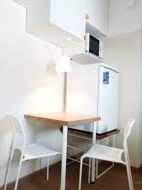 Kiadó albérlet 190000 Ft/hó áron: Budapest, VIII. kerület  Horánszky utca. Mérete: 25 nm, 1 szobás | Alberlet.hu - 6588015