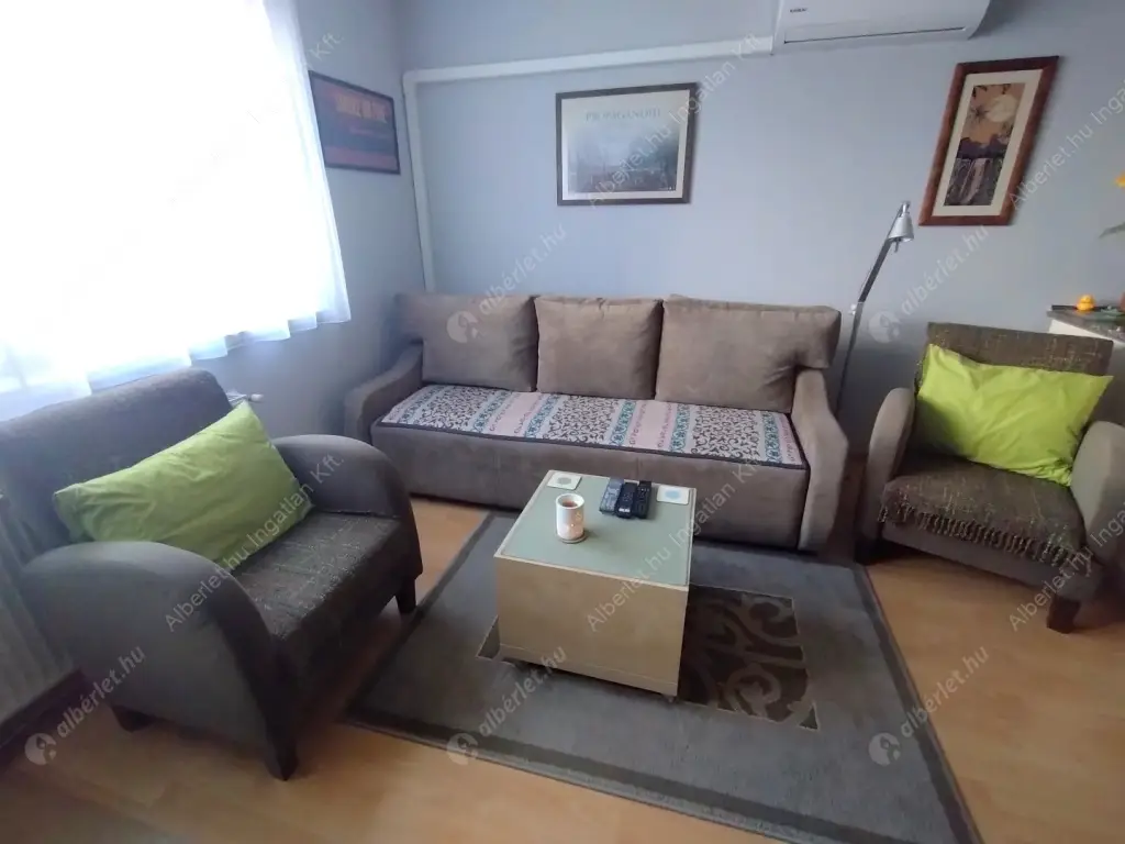 Kiadó albérlet 280000 Ft/hó áron: Budapest, VIII. kerület  Horánszky utca. Mérete: 30 nm, 1 szobás | Alberlet.hu - 6578567
