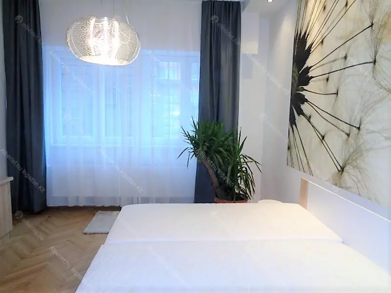 Kiadó albérlet 340000 Ft/hó áron: Budapest, VIII. kerület  Horánszky utca. Mérete: 80 nm, 3 szobás | Alberlet.hu - 6687061