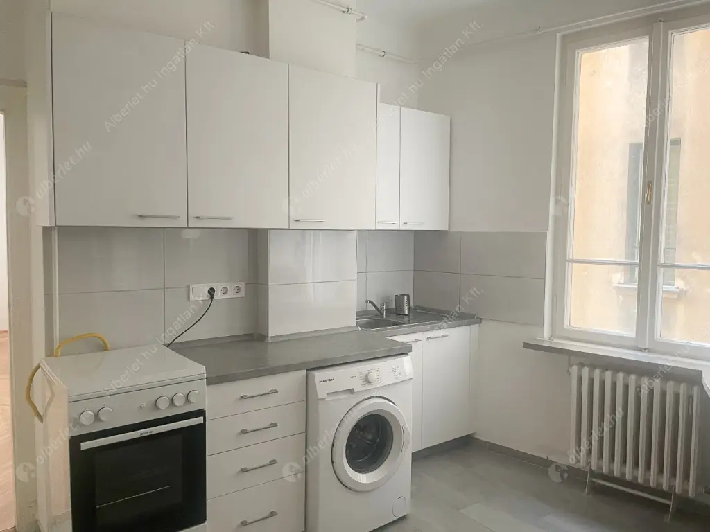 Kiadó albérlet 220000 Ft/hó áron: Budapest, VIII. kerület  Horváth Mihály  tér . Mérete: 44 nm, 1 szobás | Alberlet.hu - 6617410