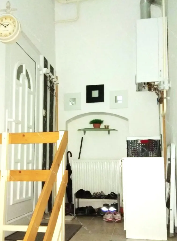 Kiadó albérlet 180000 Ft/hó áron: Budapest, VIII. kerület  Horváth Mihály tér. Mérete: 35 nm, 1 szobás | Alberlet.hu - 6645801