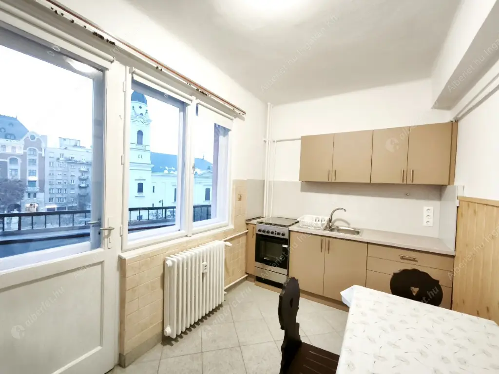 Kiadó albérlet 240000 Ft/hó áron: Budapest, VIII. kerület  Horváth Mihály tér. Mérete: 54 nm, 1 szobás | Alberlet.hu - 6633225