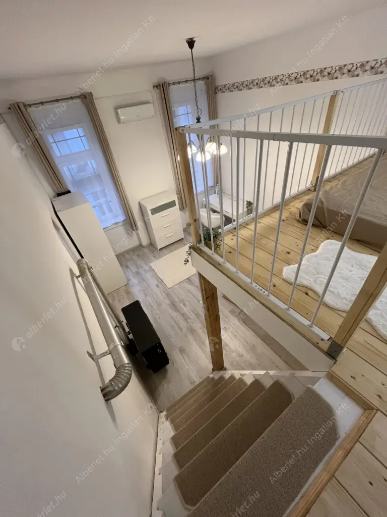 Kiadó albérlet 215000 Ft/hó áron: Budapest, VIII. kerület  II. János Pál pápa tér. Mérete: 32 nm, 1 szobás | Alberlet.hu - 6630638