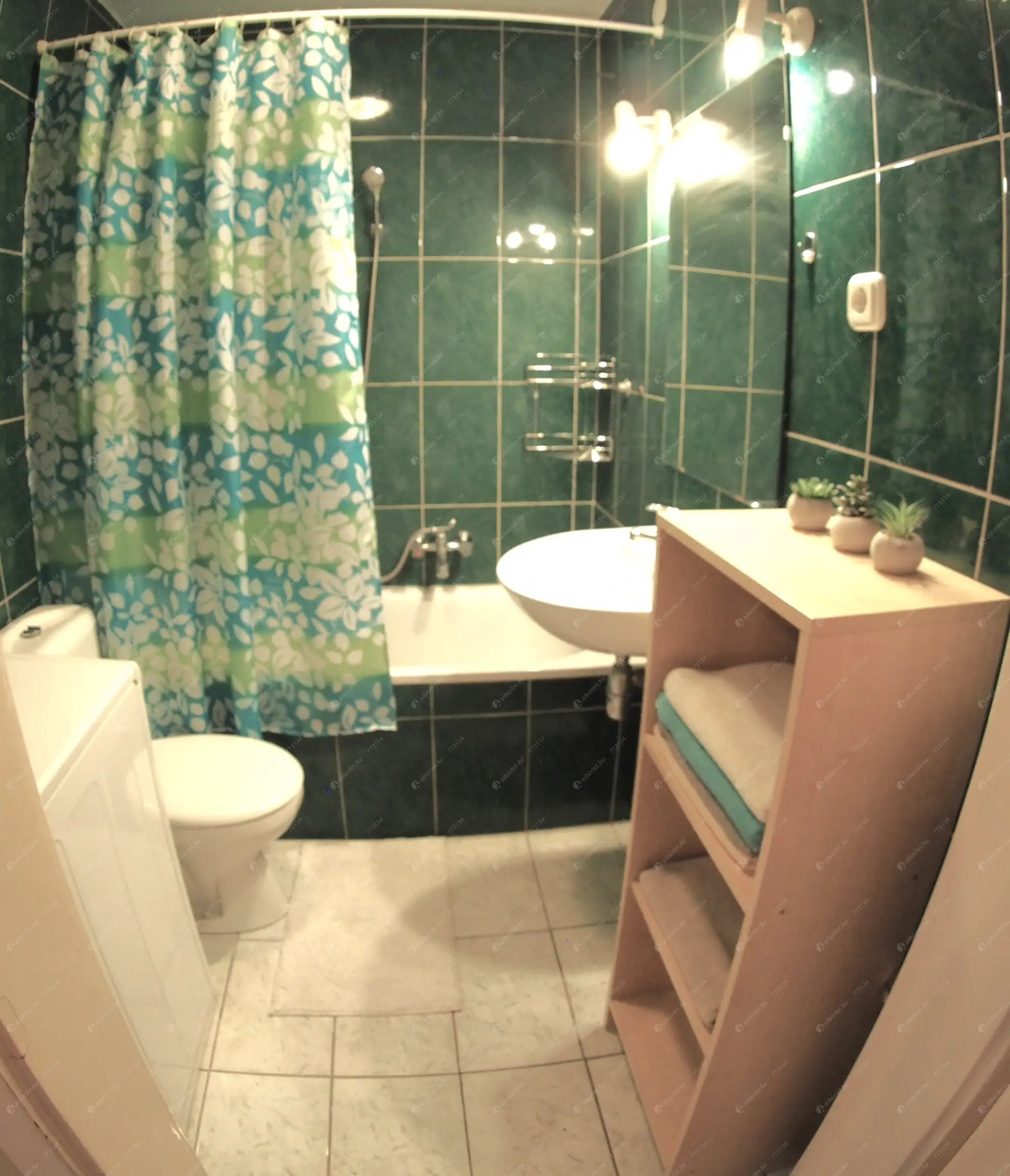 Kiadó albérlet 228000 Ft/hó áron: Budapest, VIII. kerület  II. János Pál pápa tér. Mérete: 45 nm, 1 szobás | Alberlet.hu - 6626273