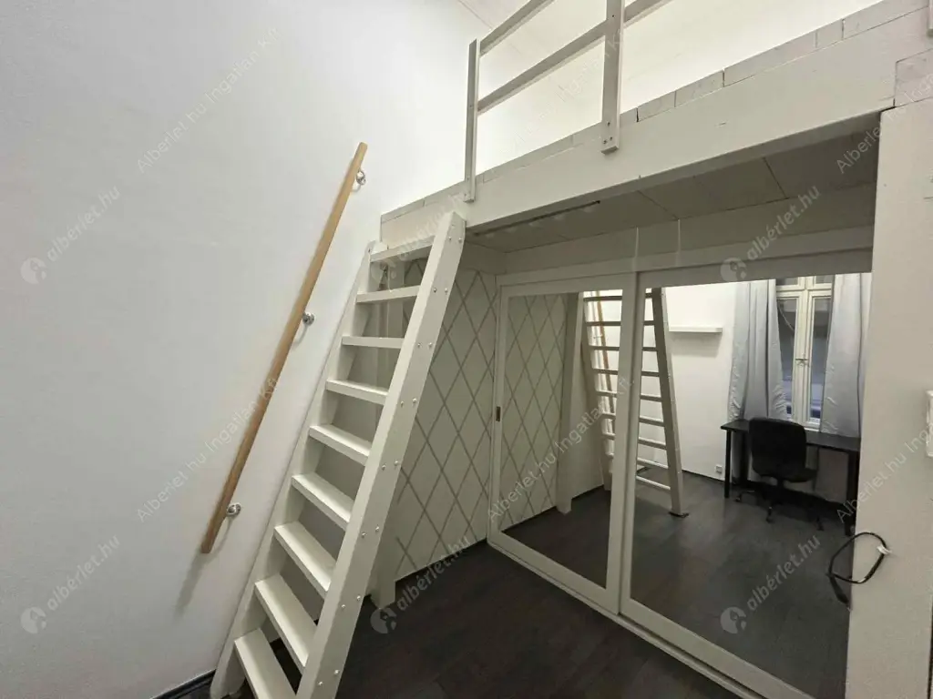 Kiadó albérlet 270000 Ft/hó áron: Budapest, VIII. kerület  II. János Pál pápa tér. Mérete: 51 nm, 1 szobás | Alberlet.hu - 6570606