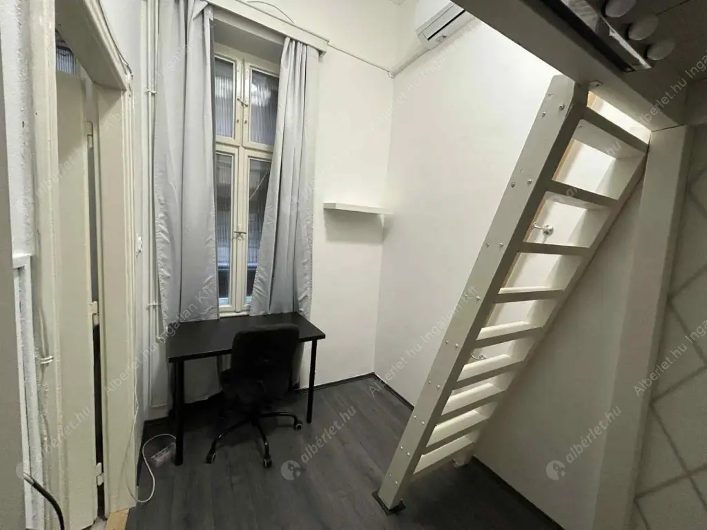 Kiadó albérlet 270000 Ft/hó áron: Budapest, VIII. kerület  II. János Pál pápa tér. Mérete: 51 nm, 1 szobás | Alberlet.hu - 6582828