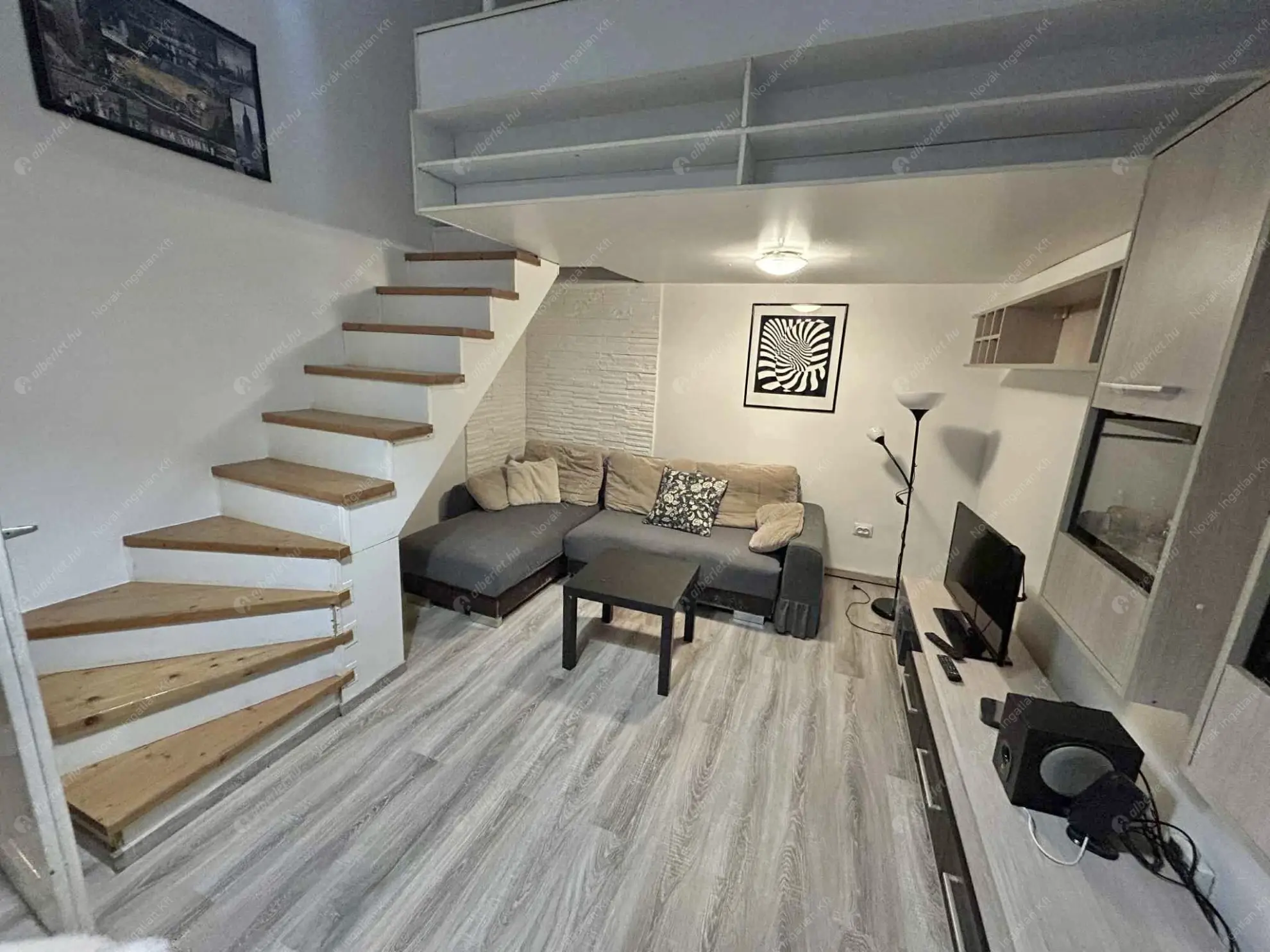 Kiadó albérlet 260000 Ft/hó áron: Budapest, VIII. kerület  II. János Pál pápa tér. Mérete: 51 nm, 1 szobás | Alberlet.hu - 6583774