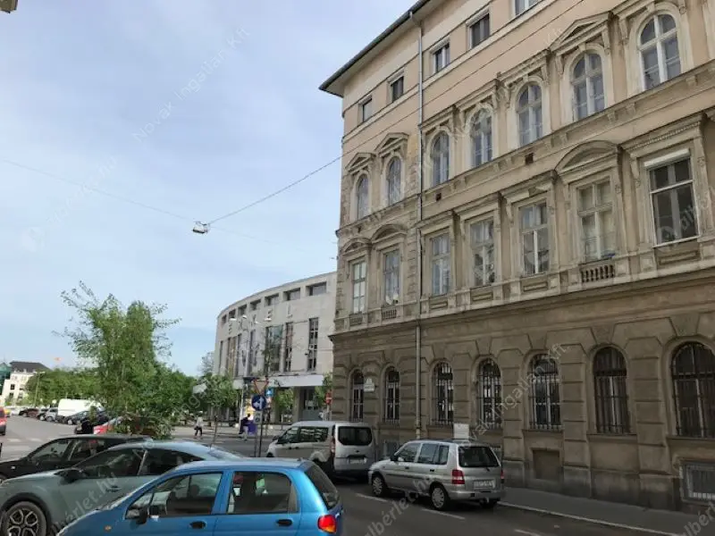 Kiadó albérlet 250000 Ft/hó áron: Budapest, VIII. kerület  II jános pál pápa tér. Mérete: 53 nm, 2 szobás | Alberlet.hu - 6332011