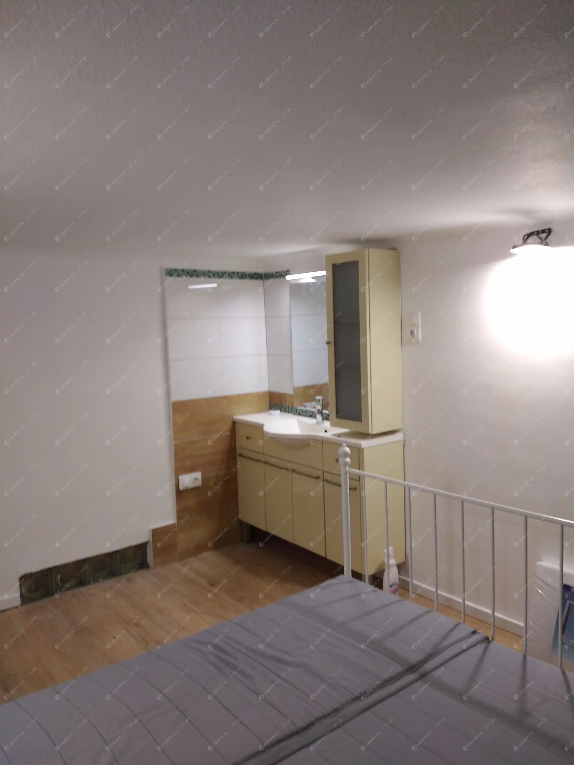 Kiadó albérlet 150000 Ft/hó áron: Budapest, VIII. kerület  Illés utca. Mérete: 38 nm, 1 szobás | Alberlet.hu - 6584397