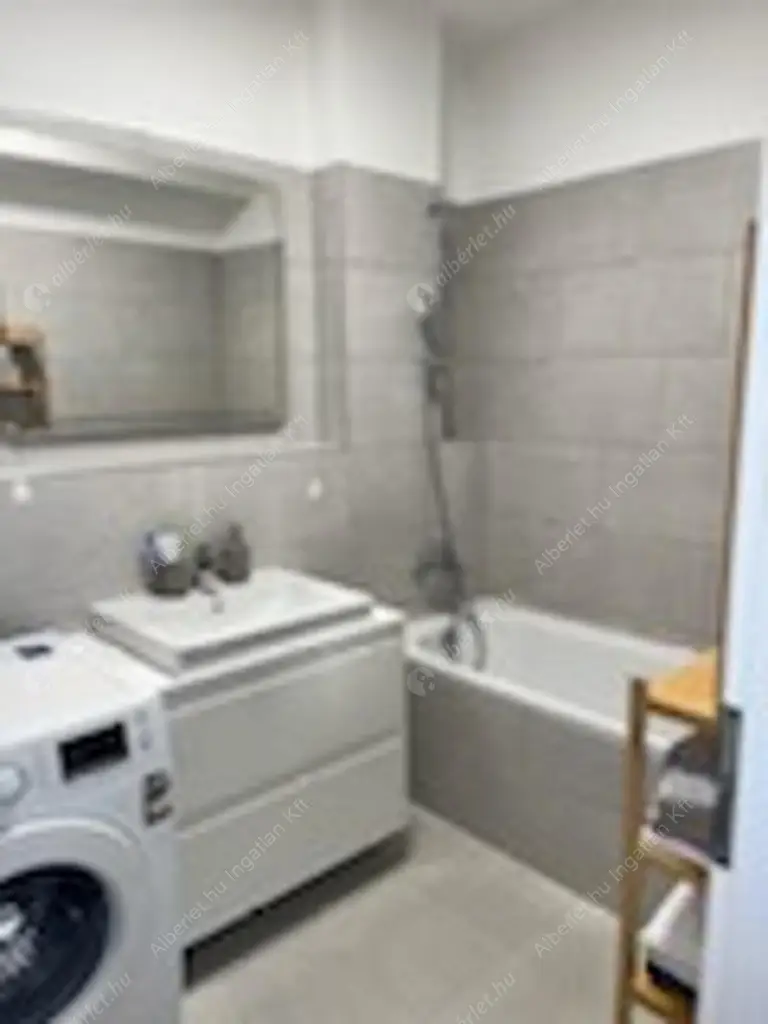 Kiadó albérlet 295000 Ft/hó áron: Budapest, VIII. kerület  Illés utca. Mérete: 43 nm, 2 szobás | Alberlet.hu - 6590735