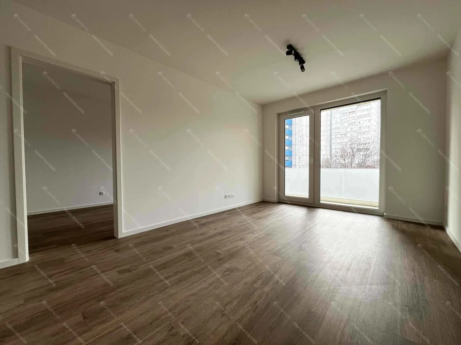 Kiadó albérlet 245000 Ft/hó áron: Budapest, VIII. kerület  Illés utca. Mérete: 45 nm, 2 szobás | Alberlet.hu - 6669346