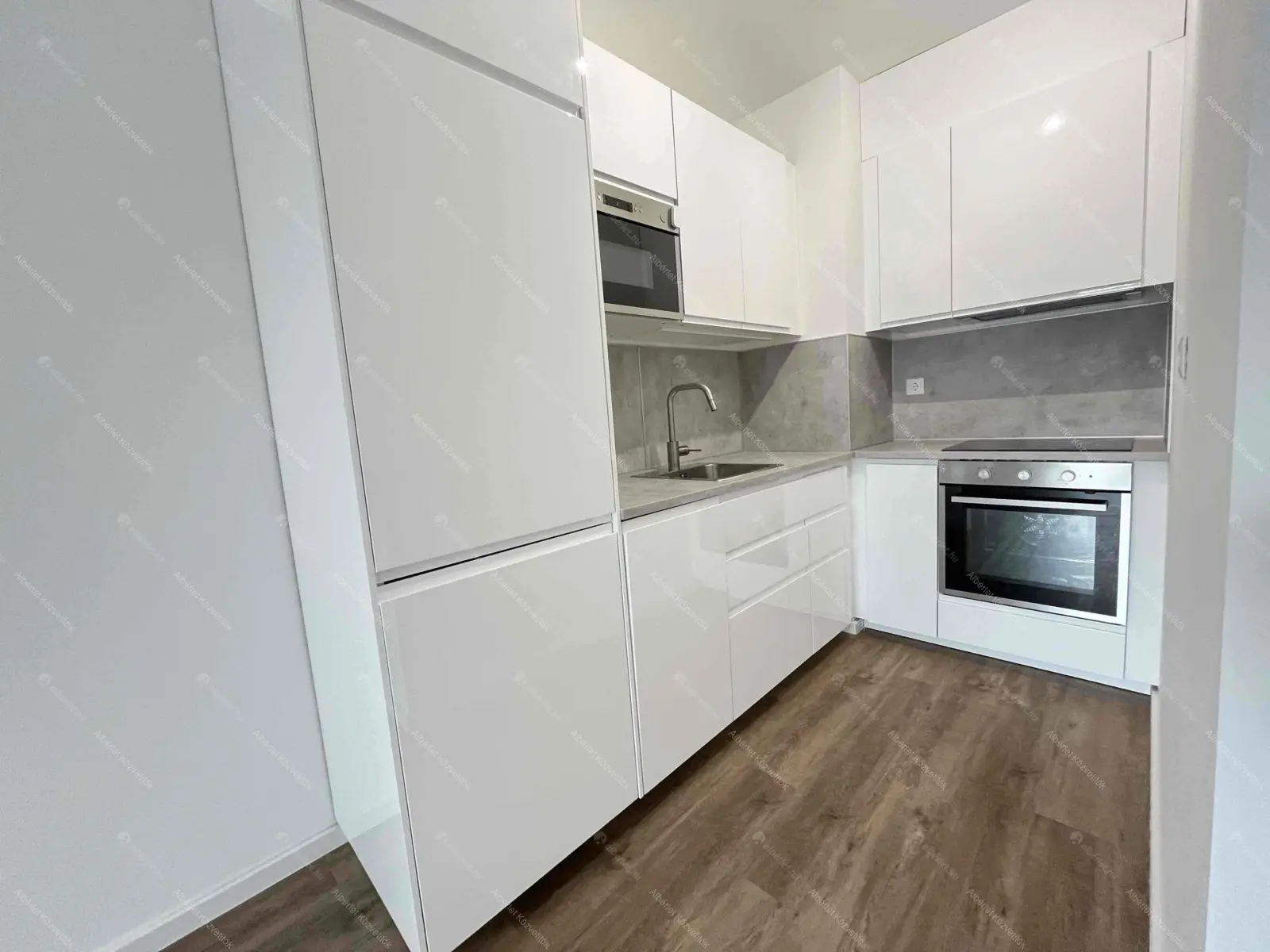 Kiadó albérlet 245000 Ft/hó áron: Budapest, VIII. kerület  Illés utca. Mérete: 45 nm, 2 szobás | Alberlet.hu - 6669349