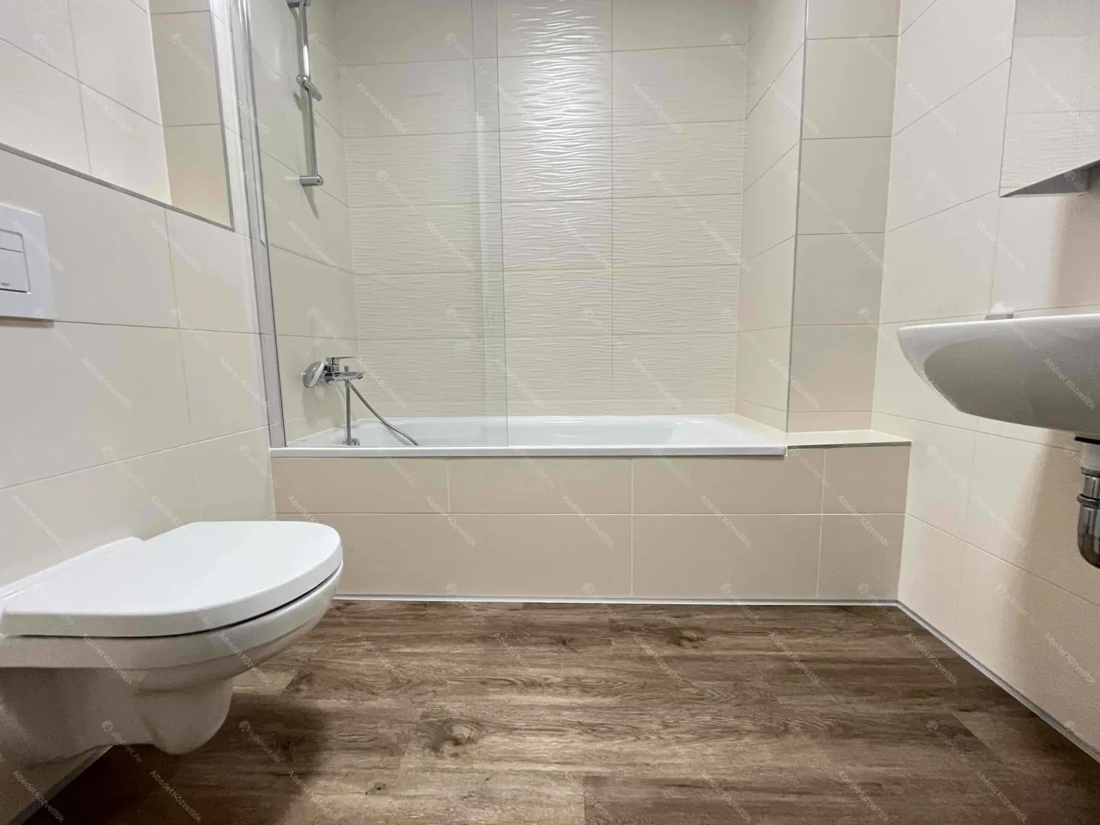 Kiadó albérlet 245000 Ft/hó áron: Budapest, VIII. kerület  Illés utca. Mérete: 45 nm, 2 szobás | Alberlet.hu - 6669354