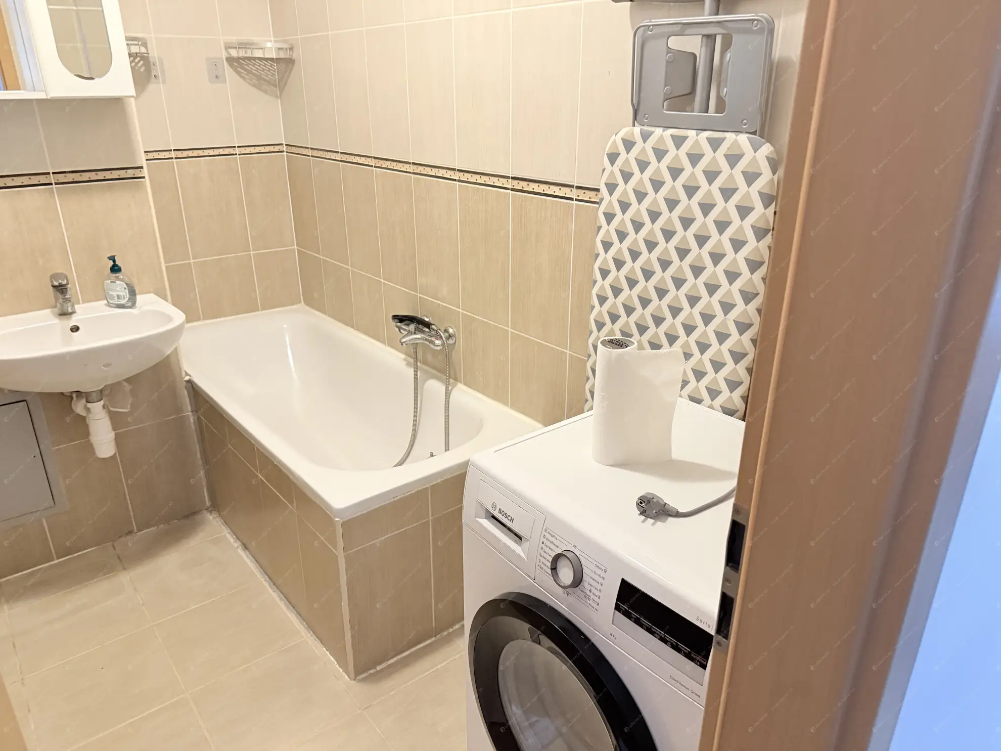 Kiadó albérlet 260000 Ft/hó áron: Budapest, VIII. kerület  Jázmin utca. Mérete: 56 nm, 1 szobás | Alberlet.hu - 6620659