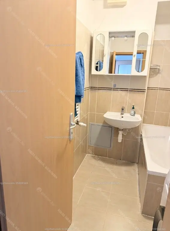 Kiadó albérlet 260000 Ft/hó áron: Budapest, VIII. kerület  Jázmin utca. Mérete: 56 nm, 1 szobás | Alberlet.hu - 6653569