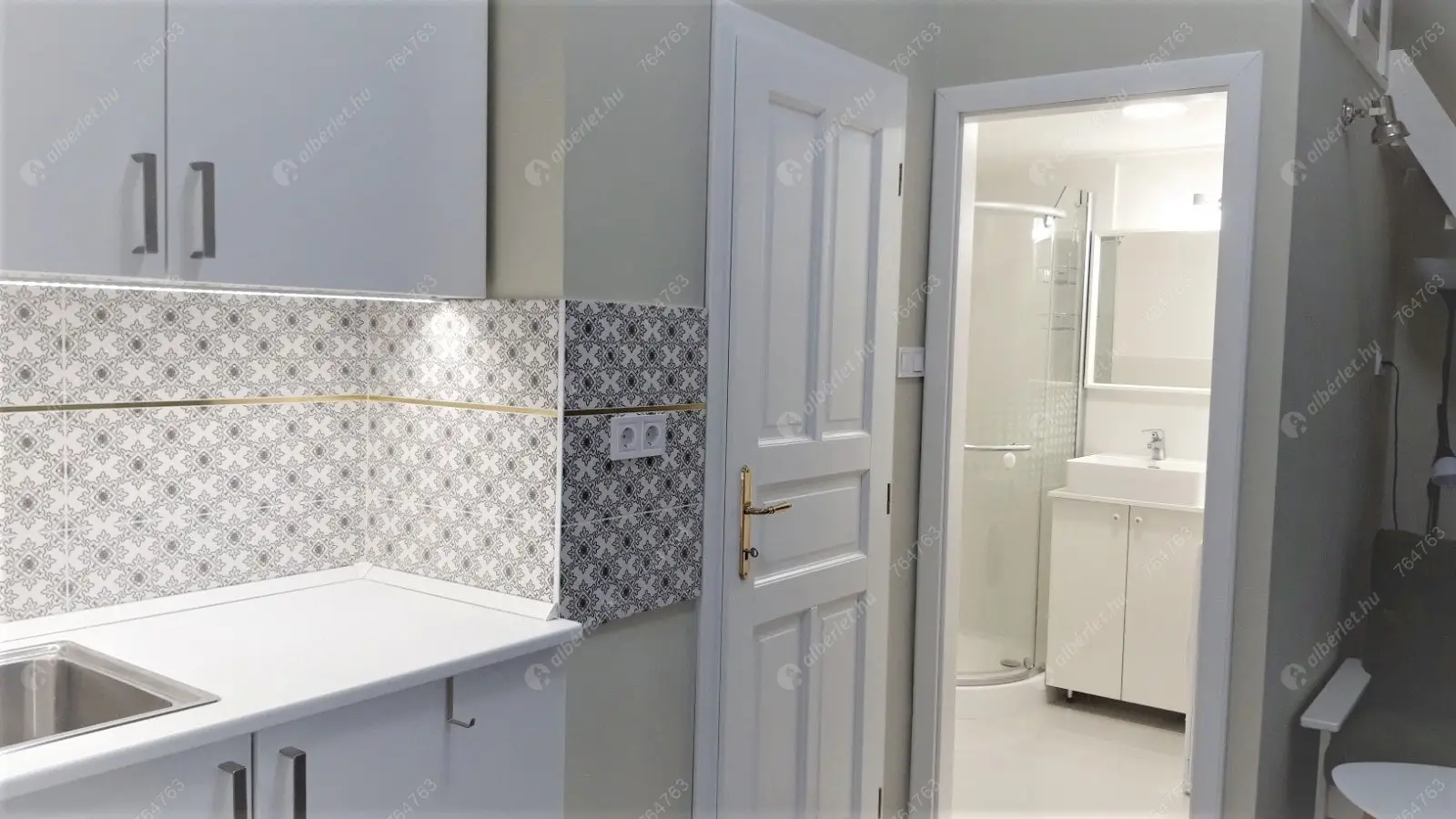 Kiadó albérlet 200000 Ft/hó áron: Budapest, VIII. kerület  József körút. Mérete: 30 nm, 1 szobás | Alberlet.hu - 6490663