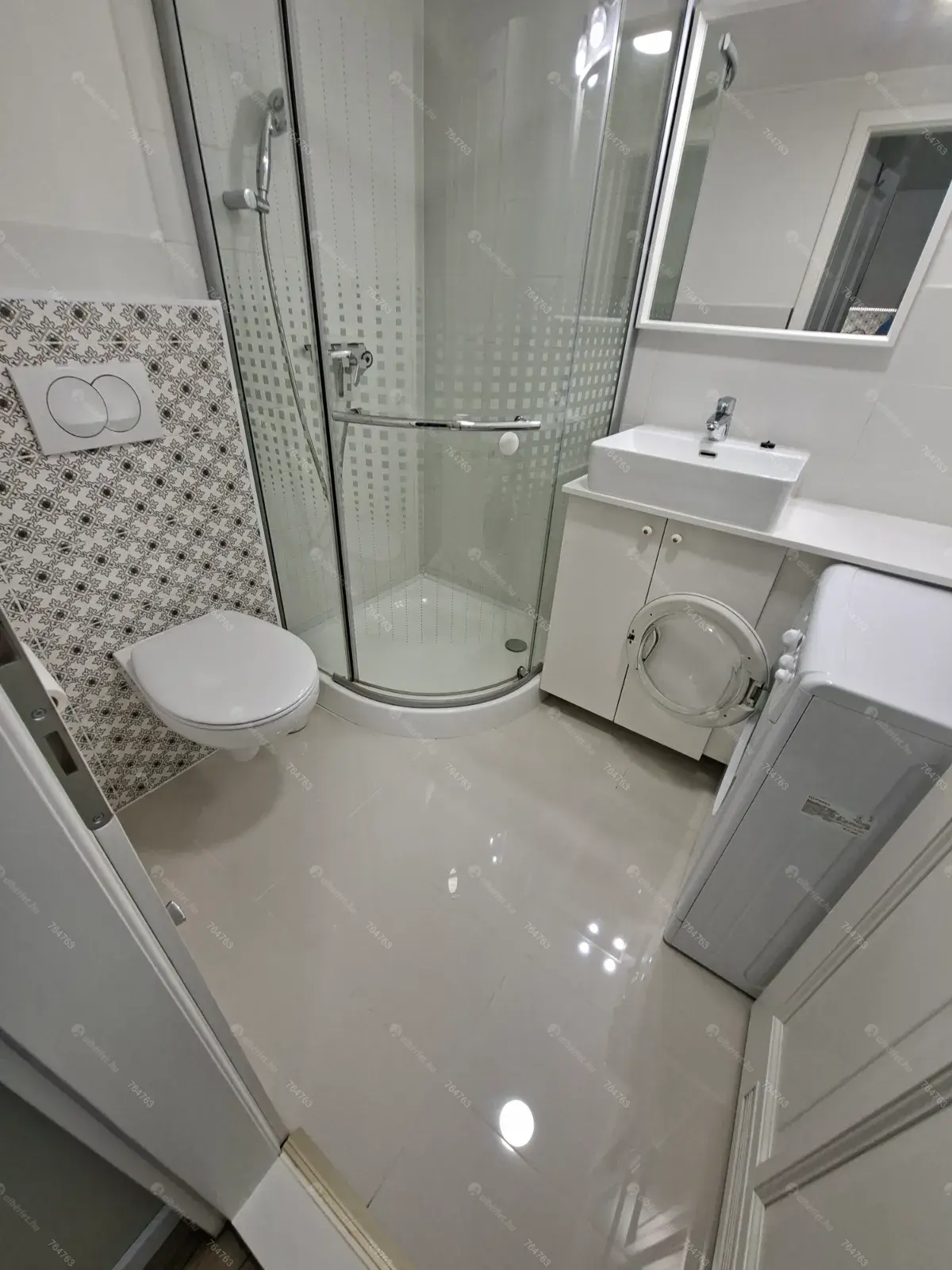 Kiadó albérlet 200000 Ft/hó áron: Budapest, VIII. kerület  József körút. Mérete: 30 nm, 1 szobás | Alberlet.hu - 6680561