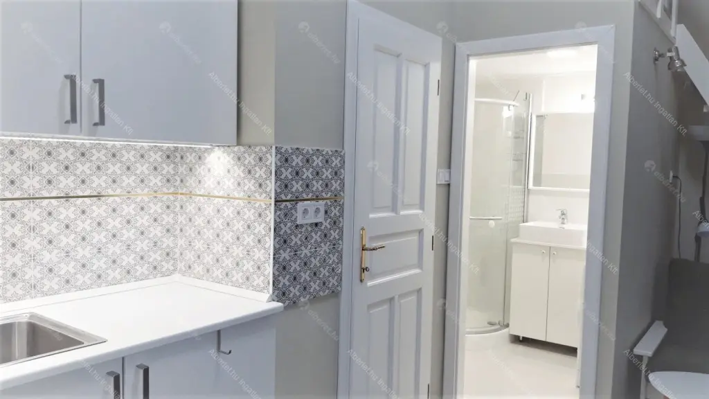 Kiadó albérlet 200000 Ft/hó áron: Budapest, VIII. kerület  József körút. Mérete: 30 nm, 1 szobás | Alberlet.hu - 6702426