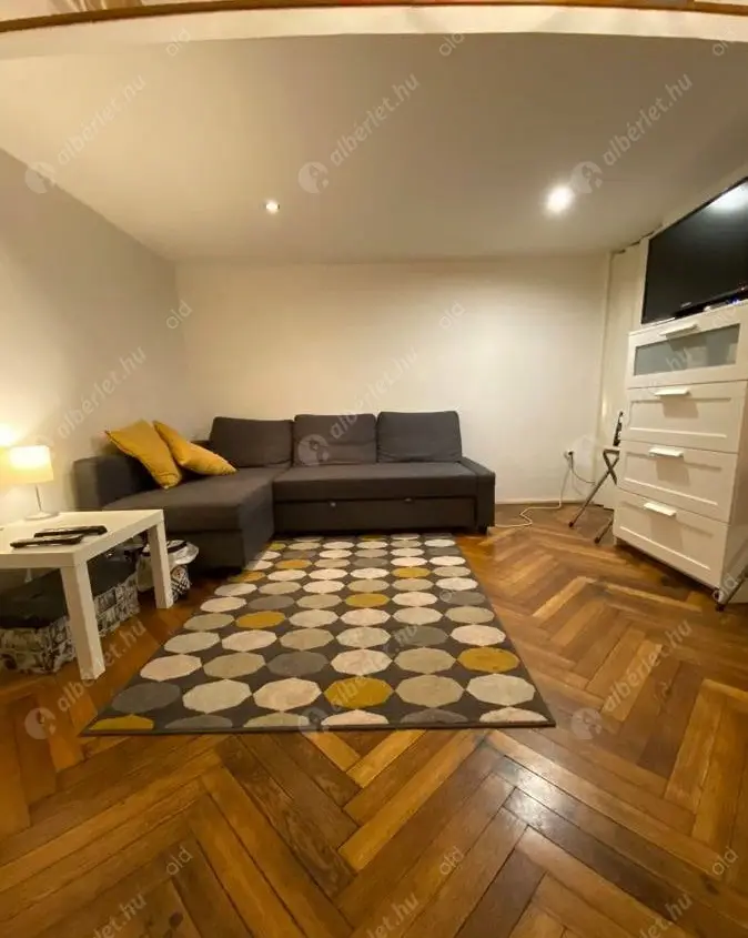 Kiadó albérlet 230000 Ft/hó áron: Budapest, VIII. kerület  József körút. Mérete: 36 nm, 1 szobás | Alberlet.hu - 6541681