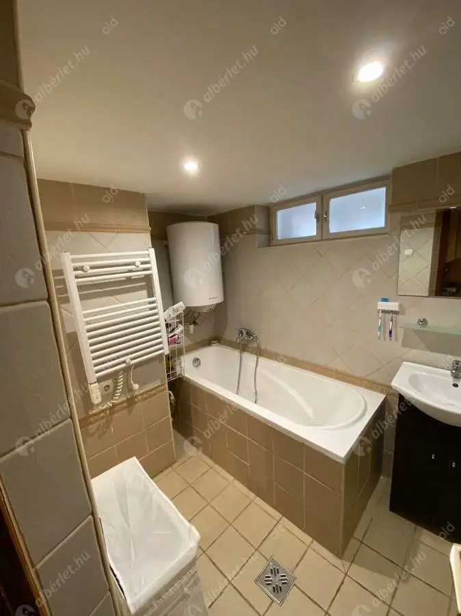 Kiadó albérlet 230000 Ft/hó áron: Budapest, VIII. kerület  József körút. Mérete: 36 nm, 1 szobás | Alberlet.hu - 6541688