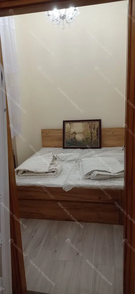 Kiadó albérlet 330000 Ft/hó áron: Budapest, VIII. kerület  József körút. Mérete: 47 nm, 3 szobás | Alberlet.hu - 6689753