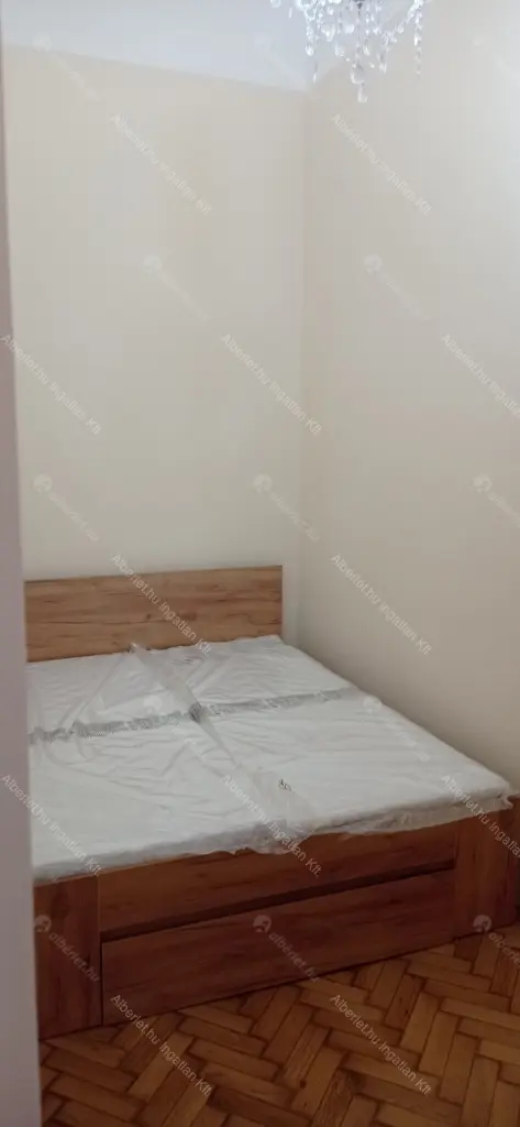 Kiadó albérlet 290000 Ft/hó áron: Budapest, VIII. kerület  József körút. Mérete: 47 nm, 3 szobás | Alberlet.hu - 6700529