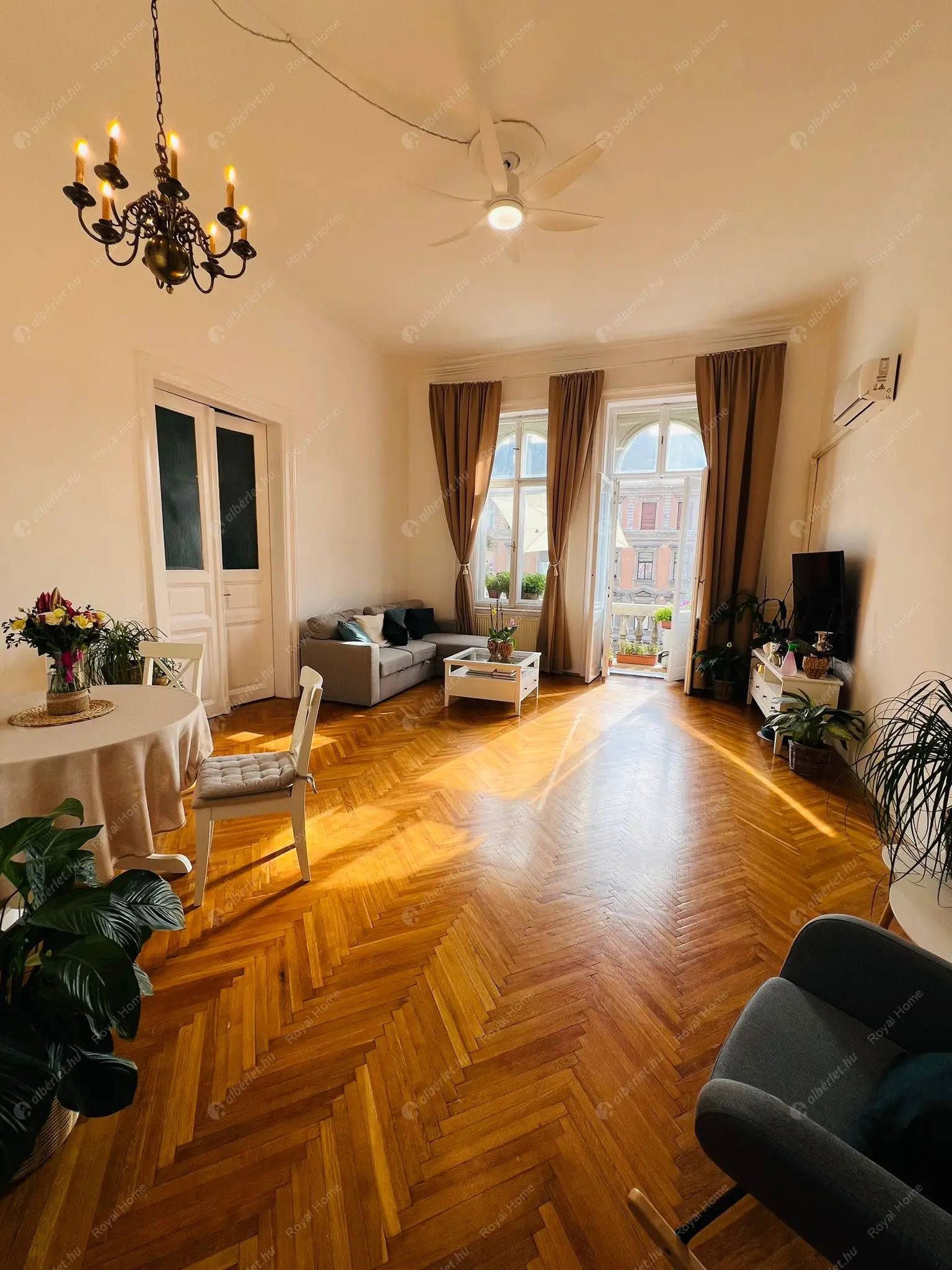 Kiadó albérlet 350000 Ft/hó áron: Budapest, VIII. kerület  József körút. Mérete: 87 nm, 2 szobás | Alberlet.hu - 6573286