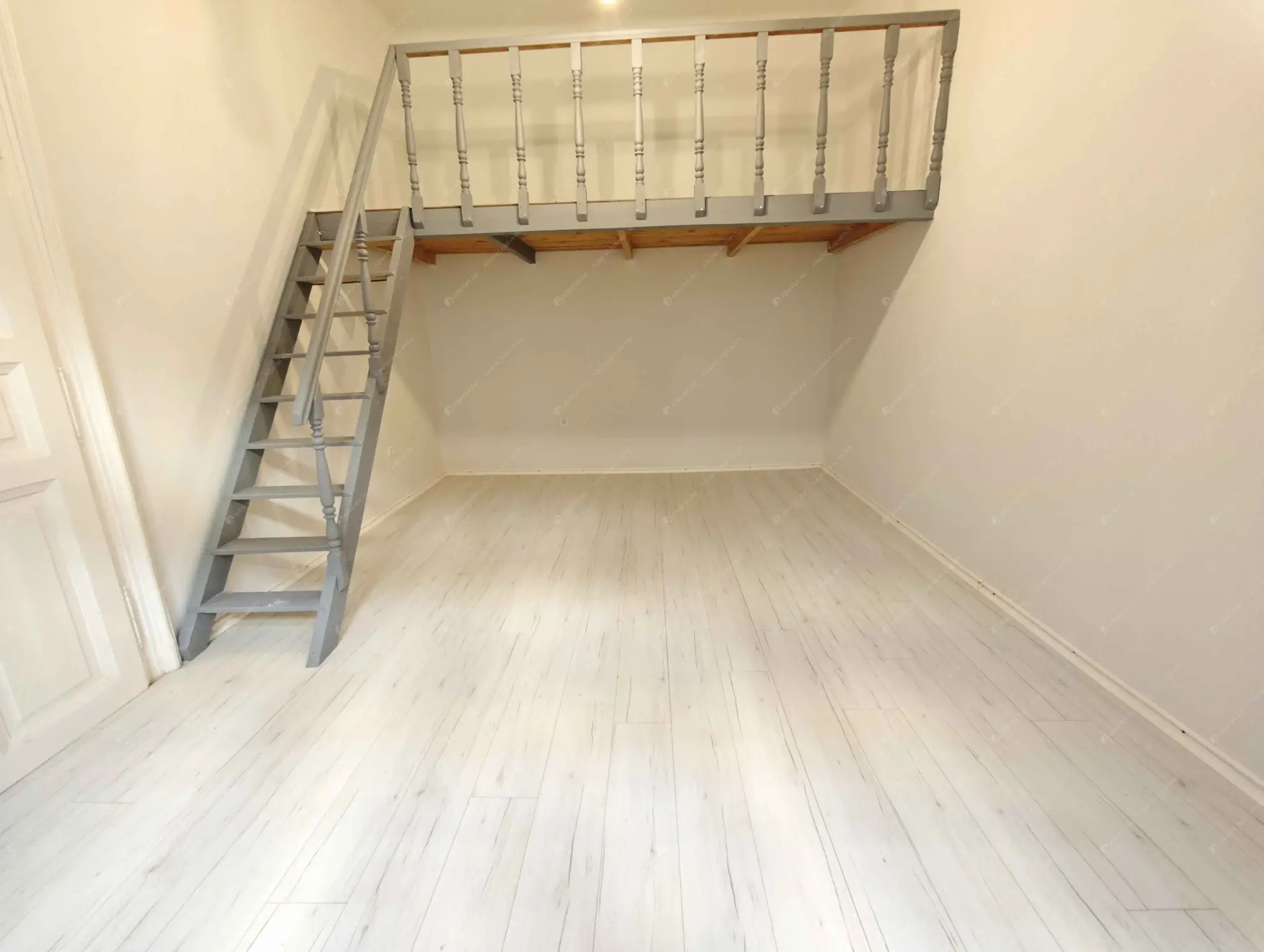 Kiadó albérlet 180000 Ft/hó áron: Budapest, VIII. kerület  József utca. Mérete: 29 nm, 1 szobás | Alberlet.hu - 6591569