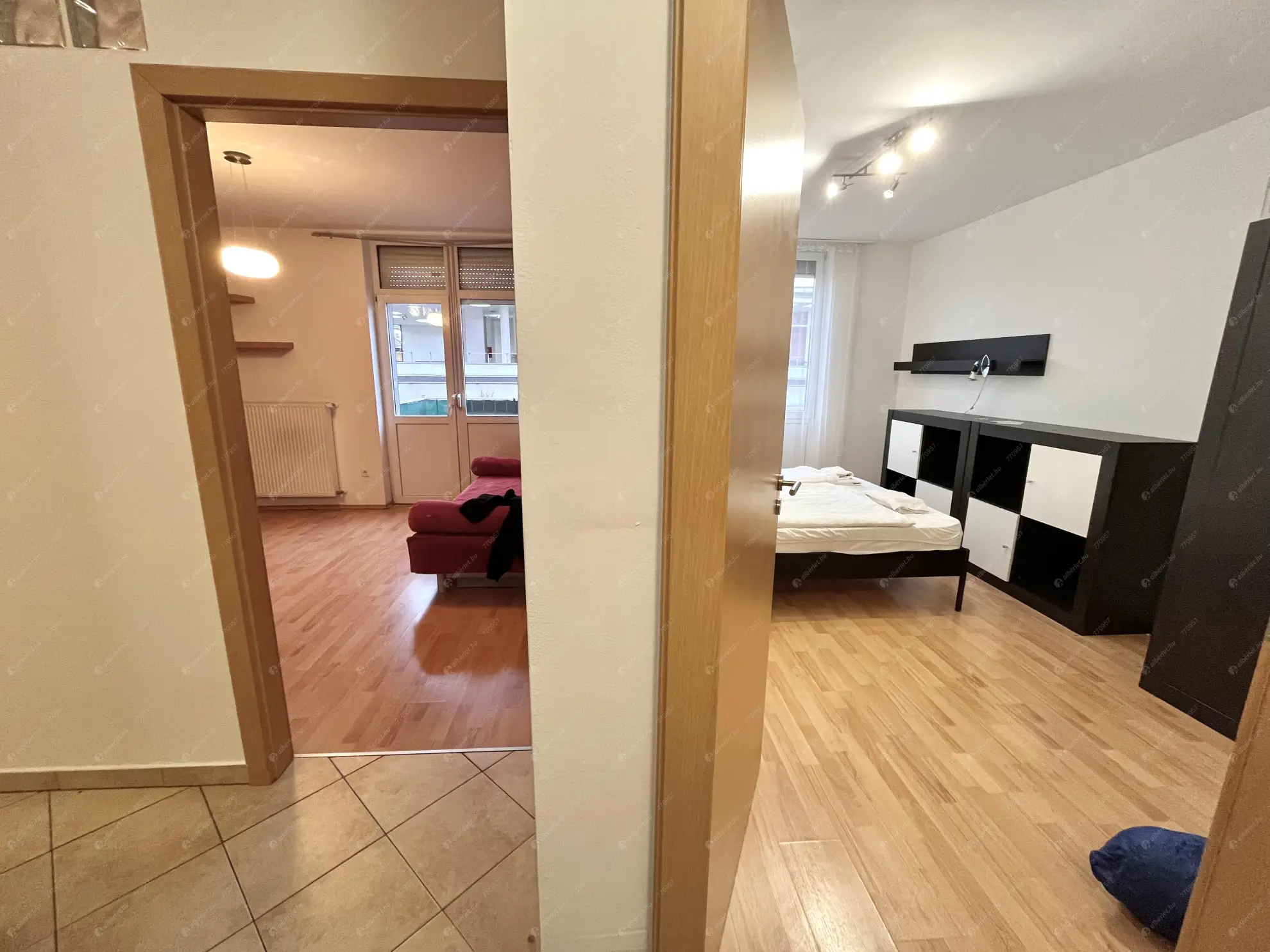 Kiadó albérlet 275000 Ft/hó áron: Budapest, VIII. kerület  József utca. Mérete: 47 nm, 2 szobás | Alberlet.hu - 6581612