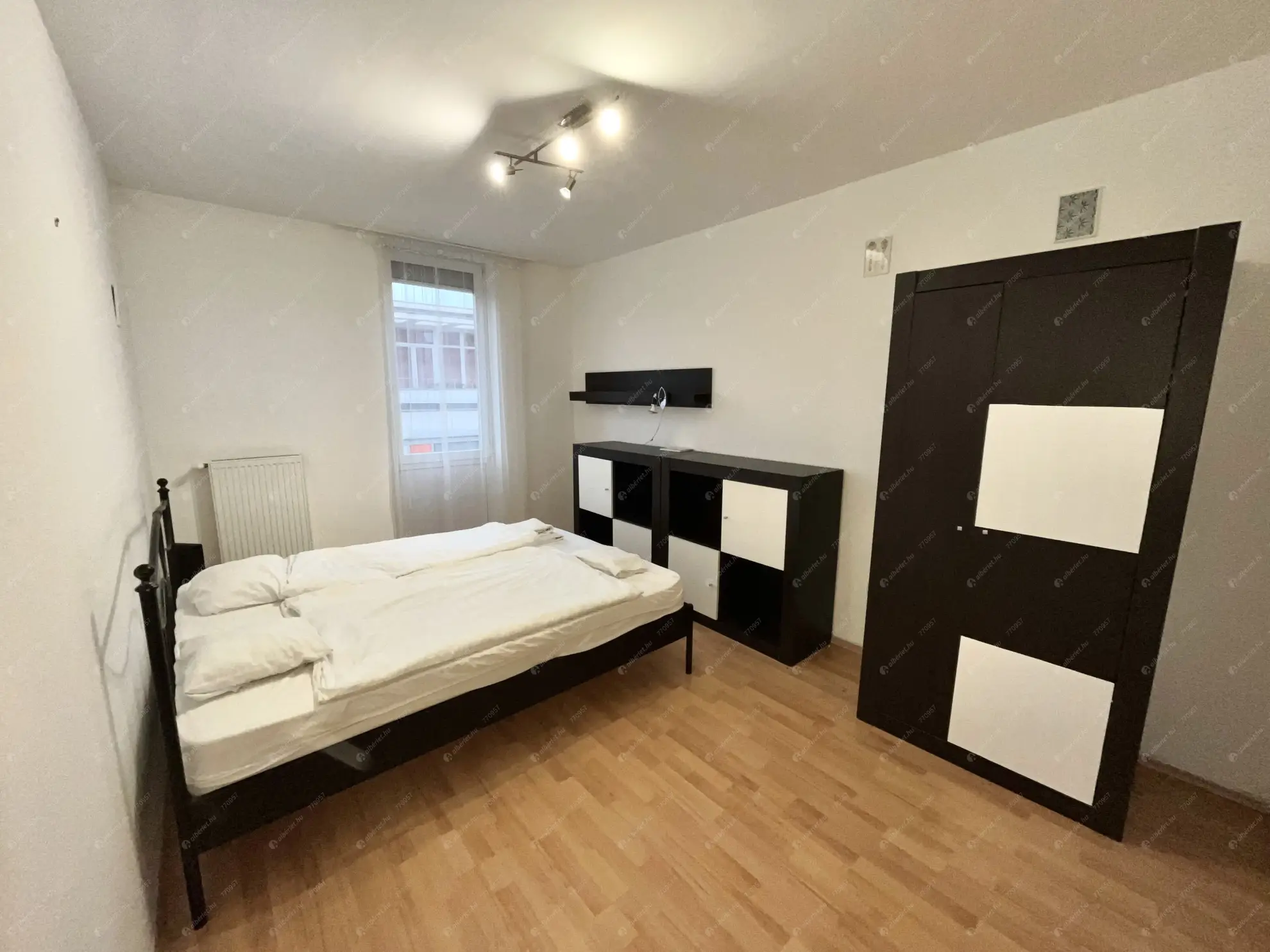 Kiadó albérlet 275000 Ft/hó áron: Budapest, VIII. kerület  József utca. Mérete: 47 nm, 2 szobás | Alberlet.hu - 6581628