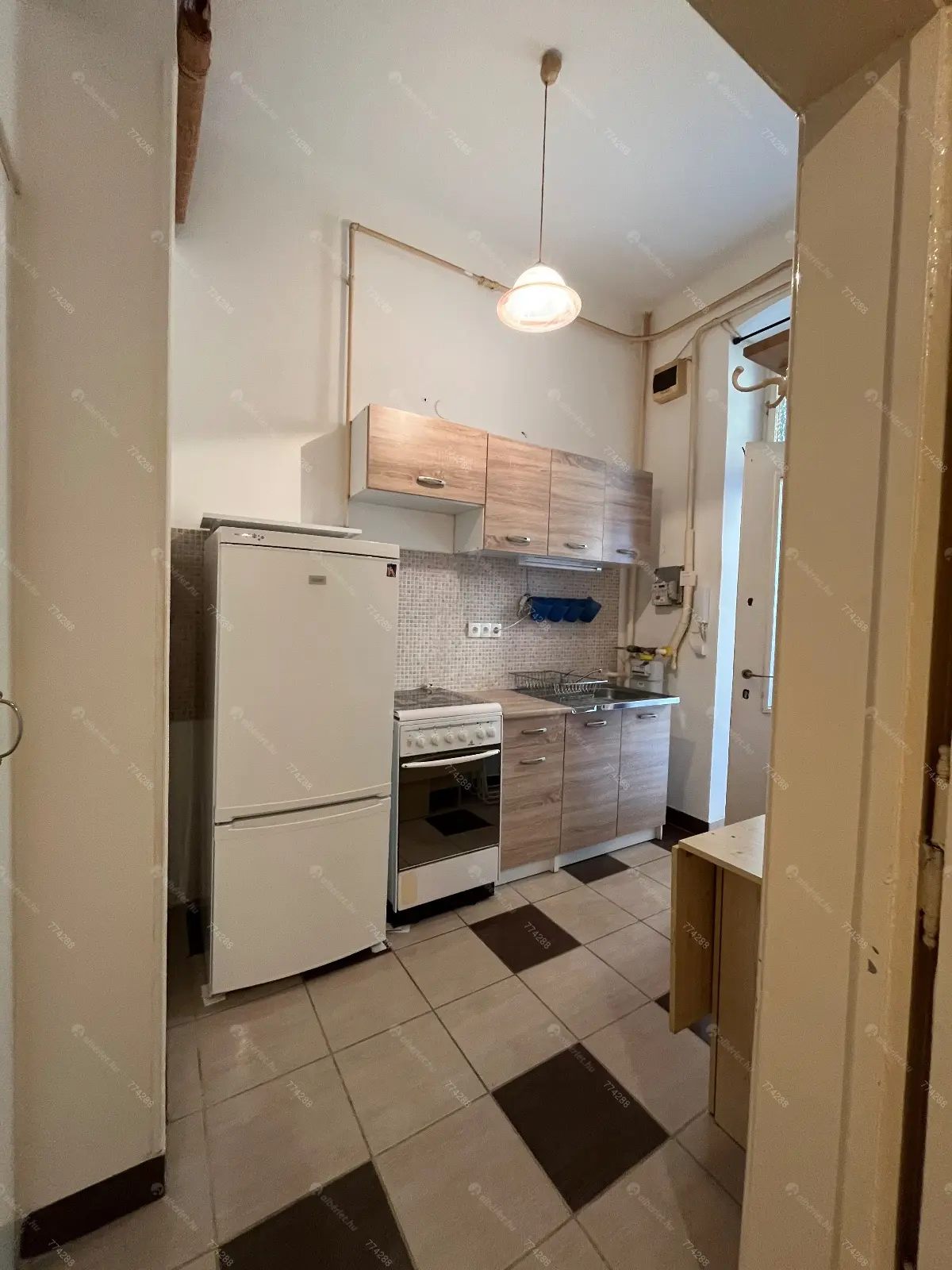 Kiadó albérlet 160000 Ft/hó áron: Budapest, VIII. kerület  Kálvária utca. Mérete: 33 nm, 1 szobás | Alberlet.hu - 6677463