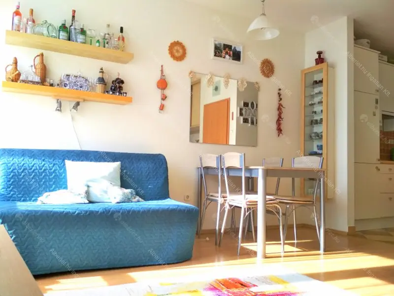 Kiadó albérlet 220000 Ft/hó áron: Budapest, VIII. kerület  Kálvária utca. Mérete: 34 nm, 1 szobás | Alberlet.hu - 6647014