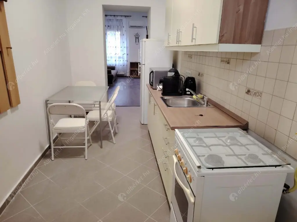 Kiadó albérlet 220000 Ft/hó áron: Budapest, VIII. kerület  Kálvária utca. Mérete: 44 nm, 2 szobás | Alberlet.hu - 6604096