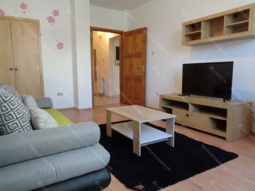 Kiadó albérlet 220000 Ft/hó áron: Budapest, VIII. kerület  Kálvária utca. Mérete: 49 nm, 2 szobás | Alberlet.hu - 6652914