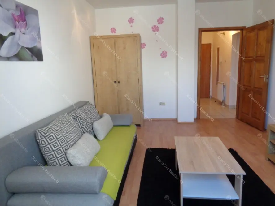 Kiadó albérlet 220000 Ft/hó áron: Budapest, VIII. kerület  Kálvária utca. Mérete: 49 nm, 2 szobás | Alberlet.hu - 6652915