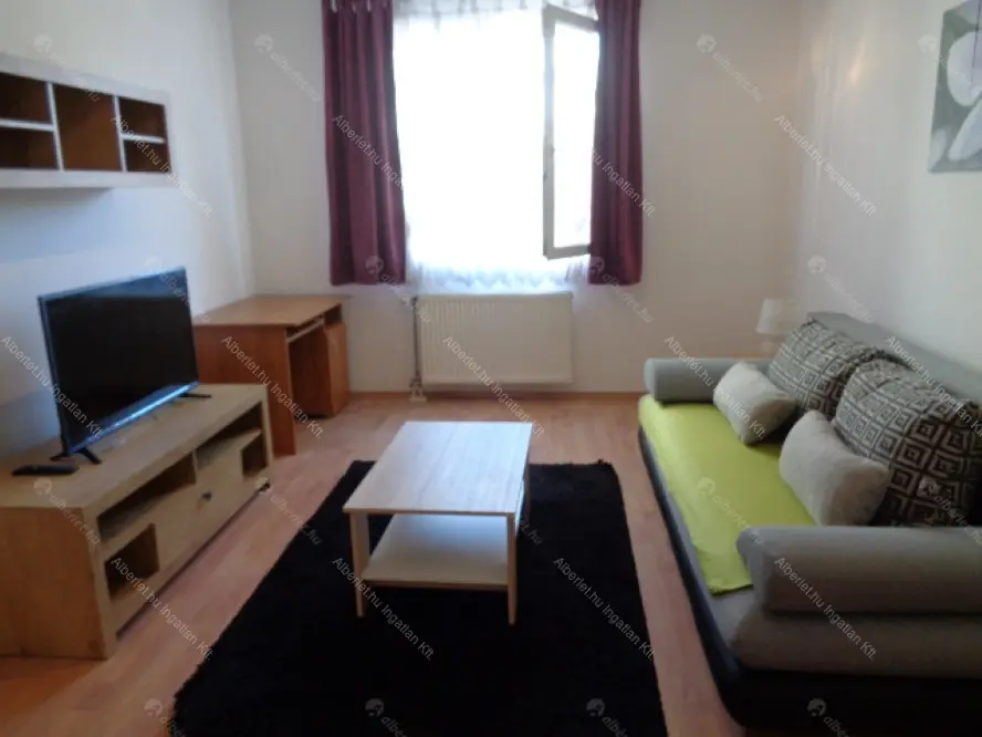 Kiadó albérlet 220000 Ft/hó áron: Budapest, VIII. kerület  Kálvária utca. Mérete: 49 nm, 2 szobás | Alberlet.hu - 6652923