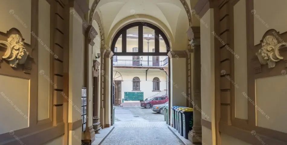 Kiadó albérlet 259000 Ft/hó áron: Budapest, VIII. kerület  Kis Salétrom utca . Mérete: 65 nm, 2 szobás | Alberlet.hu - 6661583