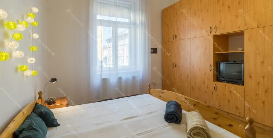 Kiadó albérlet 259000 Ft/hó áron: Budapest, VIII. kerület  Kis Salétrom utca . Mérete: 65 nm, 2 szobás | Alberlet.hu - 6661595