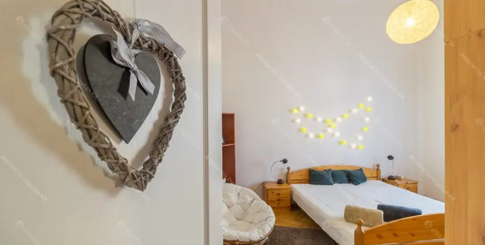 Kiadó albérlet 259000 Ft/hó áron: Budapest, VIII. kerület  Kis Salétrom utca . Mérete: 65 nm, 2 szobás | Alberlet.hu - 6661596