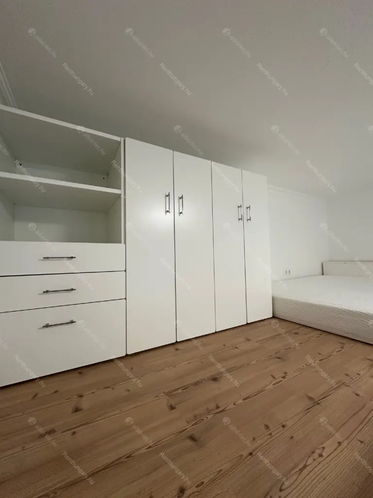 Kiadó albérlet 220000 Ft/hó áron: Budapest, VIII. kerület  Kisfaludy utca. Mérete: 22 nm, 1 szobás | Alberlet.hu - 6662023